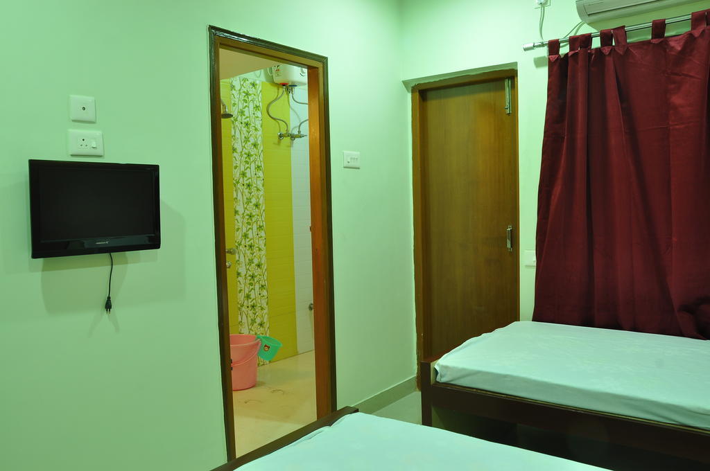 Himalaya Inn Service Apartment Колката Екстериор снимка