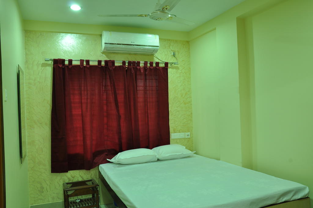 Himalaya Inn Service Apartment Колката Екстериор снимка
