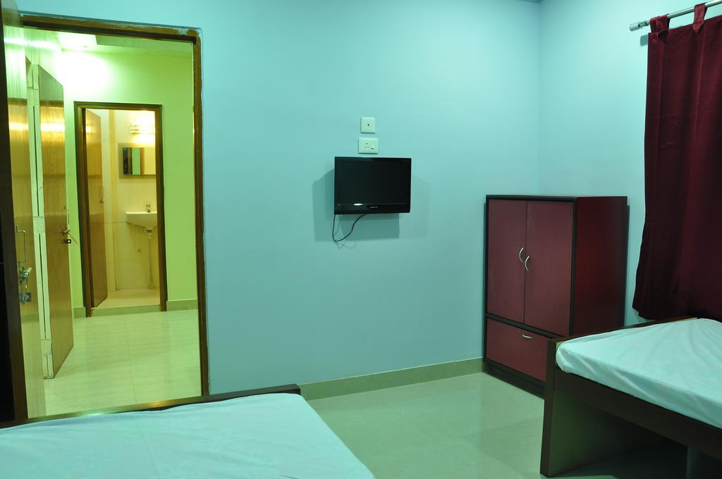 Himalaya Inn Service Apartment Колката Екстериор снимка