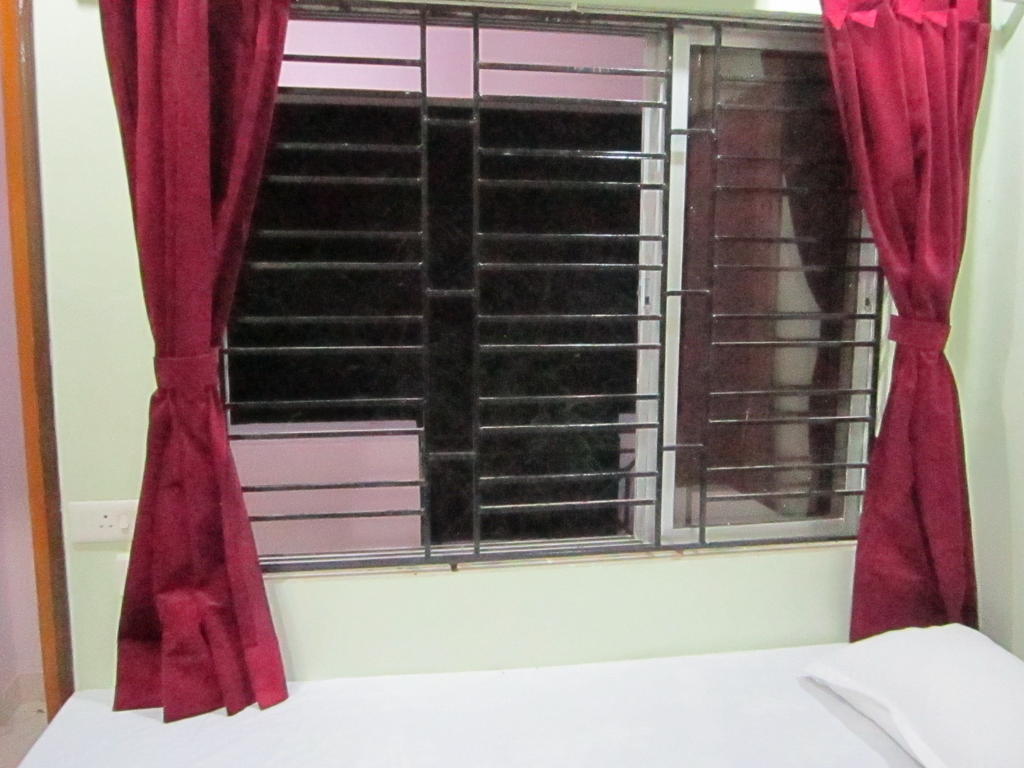 Himalaya Inn Service Apartment Колката Екстериор снимка